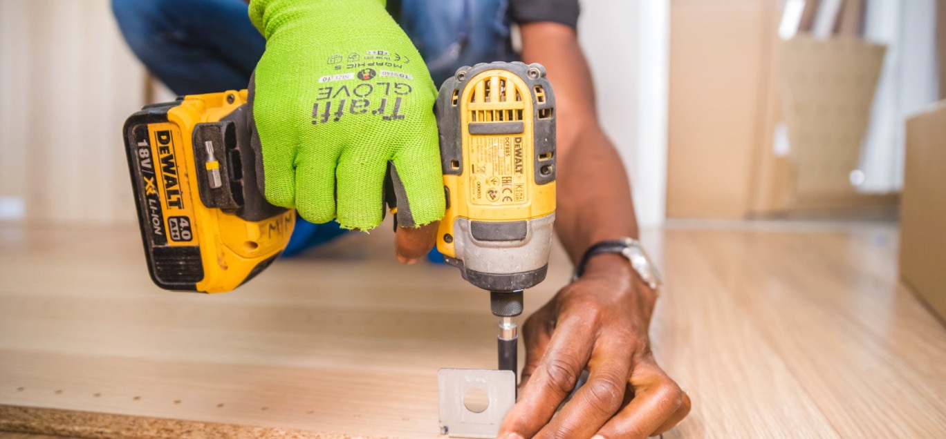 10 Best Cordless Drills for Woodworking in 2024 Clever Handymen